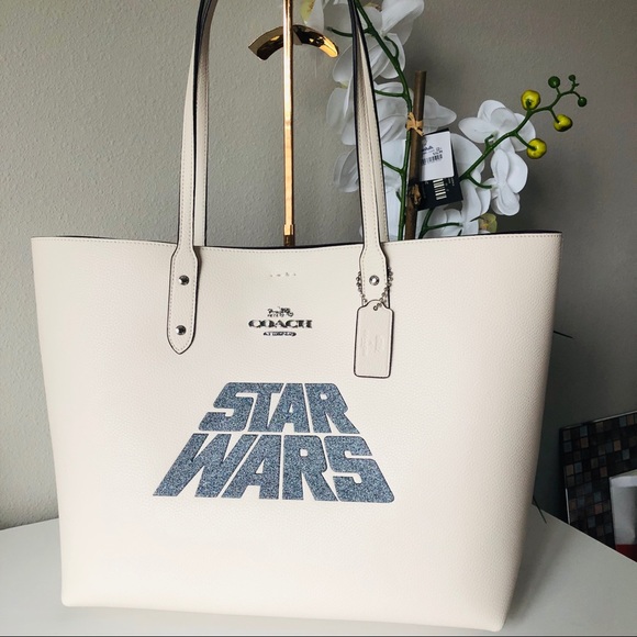 COACH STAR WARS TOWN TOTE & WRISTLET LAST DAY !!! - Picture 6 of 8